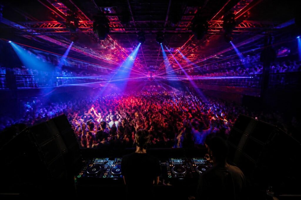 découvrez les événements incontournables et l'ambiance unique du ministry of sound england, la scène légendaire du royaume-uni qui fait vibrer les amateurs de musique électronique.